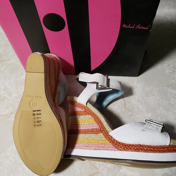 Sandal - Picture 2 of 2